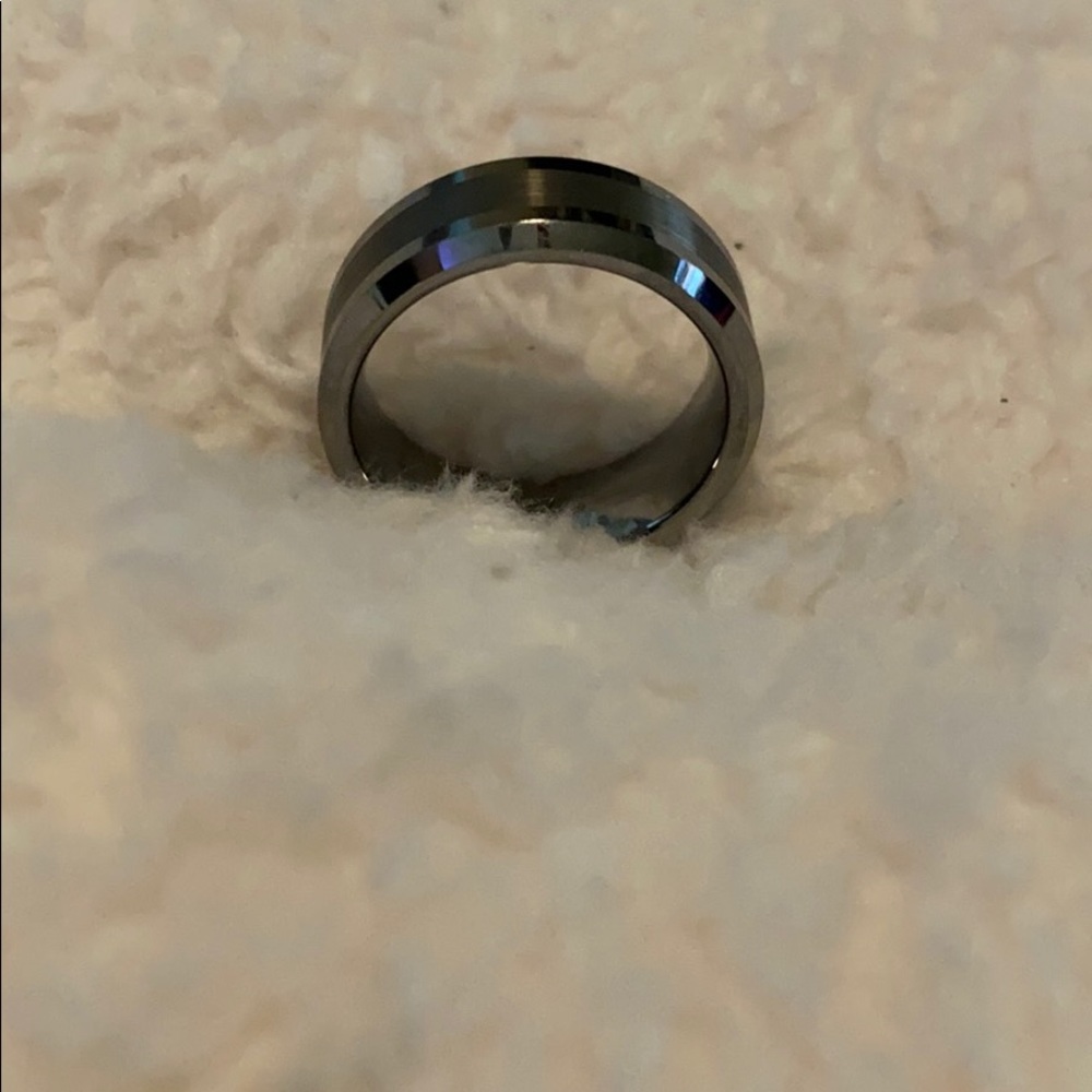 NWOT) Authentic Tungsten Carbide Ring - Picture 3 of 8